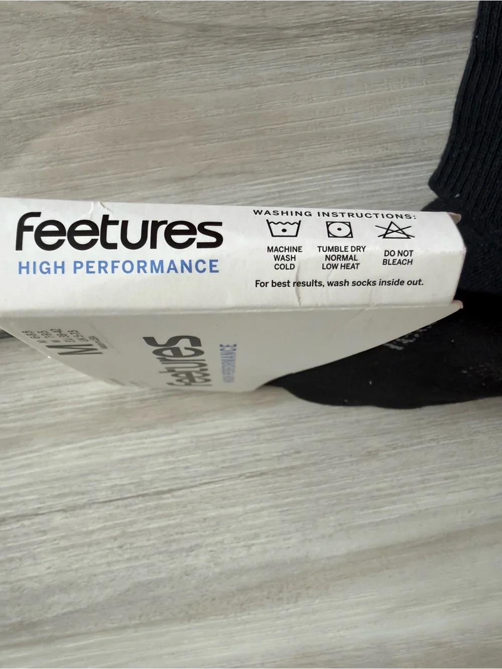 Feetures High Performance Ultra Light Socks 2 Pair Black Medium NWT